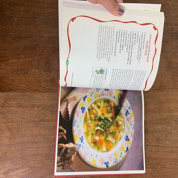 Favorite Brand‎ Name Country Christmas hard back cook book - Picture 14 of 14